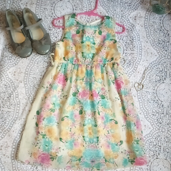 Girls spring dress - Picture 11 of 14
